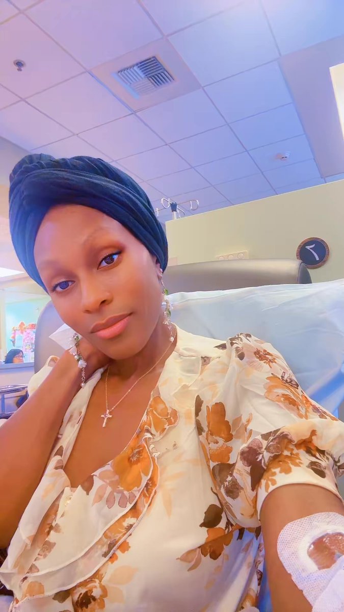 JazzmondL85's tweet photo. You ever seen a mom fighting so hard to live through Lupus? 
Hello I’m Jazz &amp; I’m fighting every day of my life in pain. If you believe in Jesus Christ will you send up a prayer for me? If you can will you support me on my Journey to beat Lupus? 💜🙏🏾 https://t.co/JmW7qktVoc https://t.co/BSkn6eBvKO