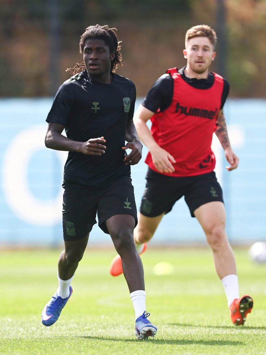 _bravonshem's tweet photo. 🇬🇭 Caleb Yirenkyi begins his journey at Coventry City. https://t.co/Wde42iF3QN