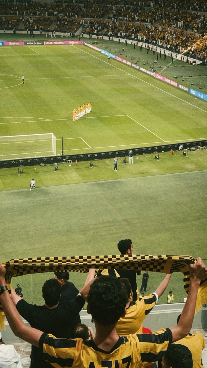 MBTU0's tweet photo. اليوم بنلتقي ياحبي الاول والاخير 💛🖤 https://t.co/JZw9aSGL0w