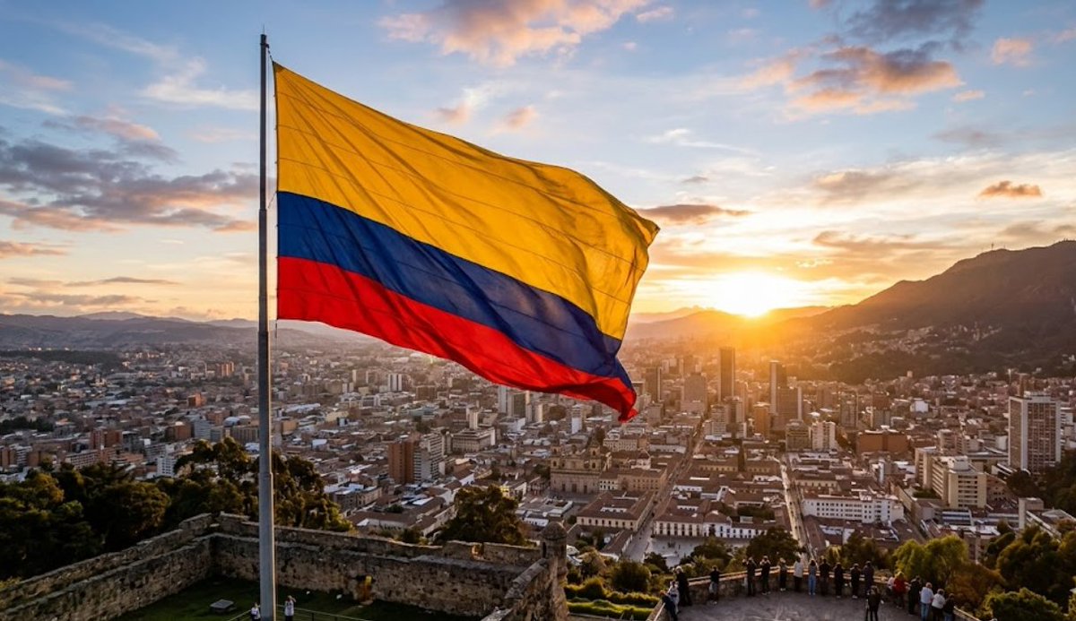 FotosDeFatos's tweet photo. Todas as nossas orações estão com vocês, povo colombiano.

Muita força.
Mucho ánimo, estamos juntos en esto. https://t.co/Z0Bjx6yHMR