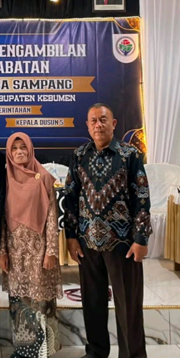 SukirnoKebumen's tweet photo. Sukirno gay xwangi sampang sempor kebumen lagi ml kejang² kena serangan jantung nasib baik ga berhenti nafasnya alias modar masih bisa di tolong sm temenya no wa 082225038244 https://t.co/oilUXSDPGh