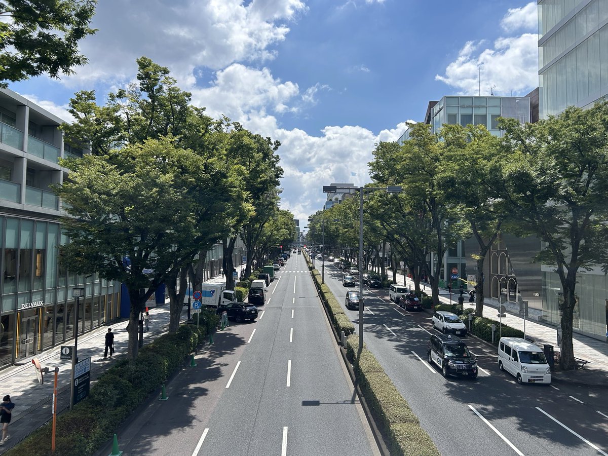 Cotton_1129's tweet photo. 表参道へ
　
台風前だからか天気めっちゃよかったよ〜 https://t.co/ZEvJUBhGbY
