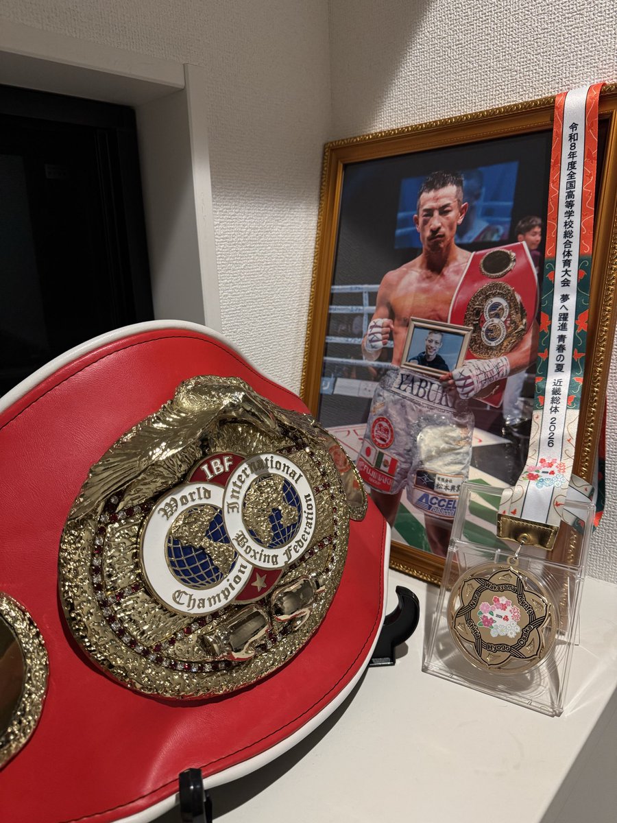 Yabukimasamichi's tweet photo. 「パパがモチベを上げてくれた」現役世界王者・矢吹正道の娘・佐藤夢月、いきなりインターハイVの衝撃デビュー「さいっっこうな気分」【ボクシング】(中日スポーツ)
#Yahooニュース https://t.co/gV0NuxG6CI https://t.co/vVAasrGYog
