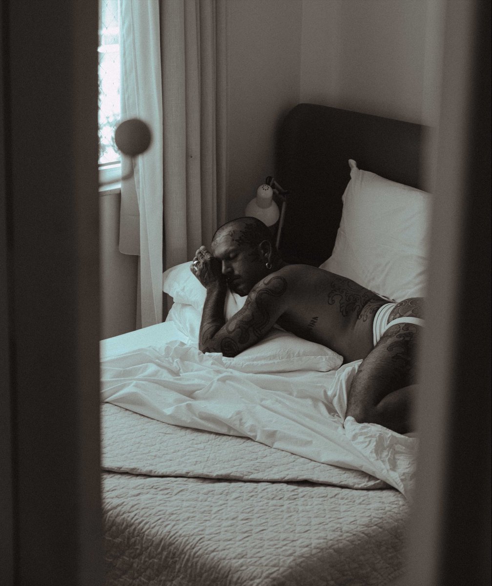 noxferatu_'s tweet photo. Sleepy https://t.co/Cffqqjpyo2