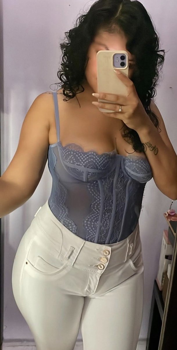 Atrevidossexx's tweet photo. Feliz inicio de semana , nosotros nos portamos bien , pero si se portan mal , inviten… https://t.co/uelfWChrWX