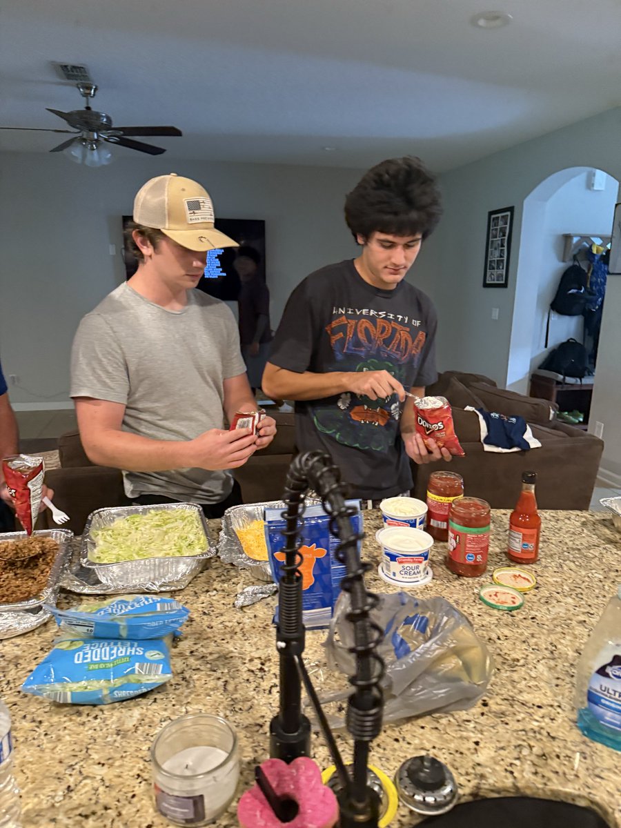 BTHS_Football_'s tweet photo. Leadership Council Meeting #1
In Season
Walking tacos and purpose! Great Monday night with the group! #GoBears #GoodBetterBest https://t.co/qE5gLHOMFR