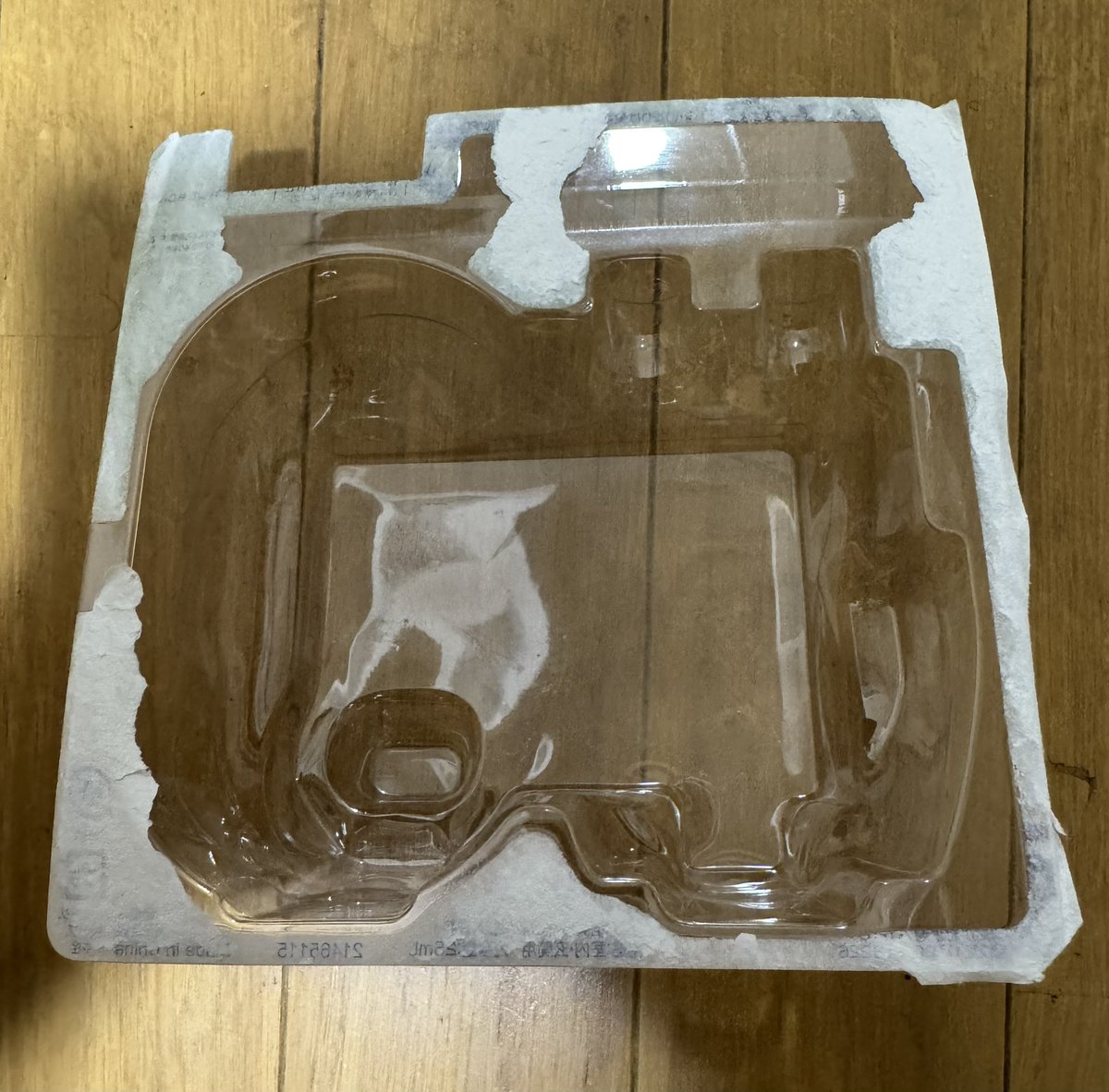 takizawa0914's tweet photo. 【今日のごみトリビア】
パッケージのプラスチックの紙は剥がせるところまで充分資源になります！全部綺麗に剥がさないとプラ資源に出せないと思う方がいると思うのですが、衛生的に汚れている訳ではないので、大丈夫です！プラを資源にするの楽しいですよ！ https://t.co/KVV2d69wiN