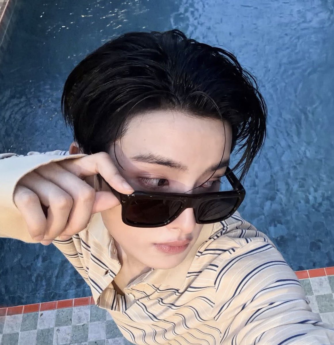 hellohellobus__'s tweet photo. ปราด้าตาถึงมากๆ ที่เหลือกคุณหนูจุ๋นมา
#KHUNPOL
#PradaSummerKit
#Prada @Prada https://t.co/v6glX7l77R