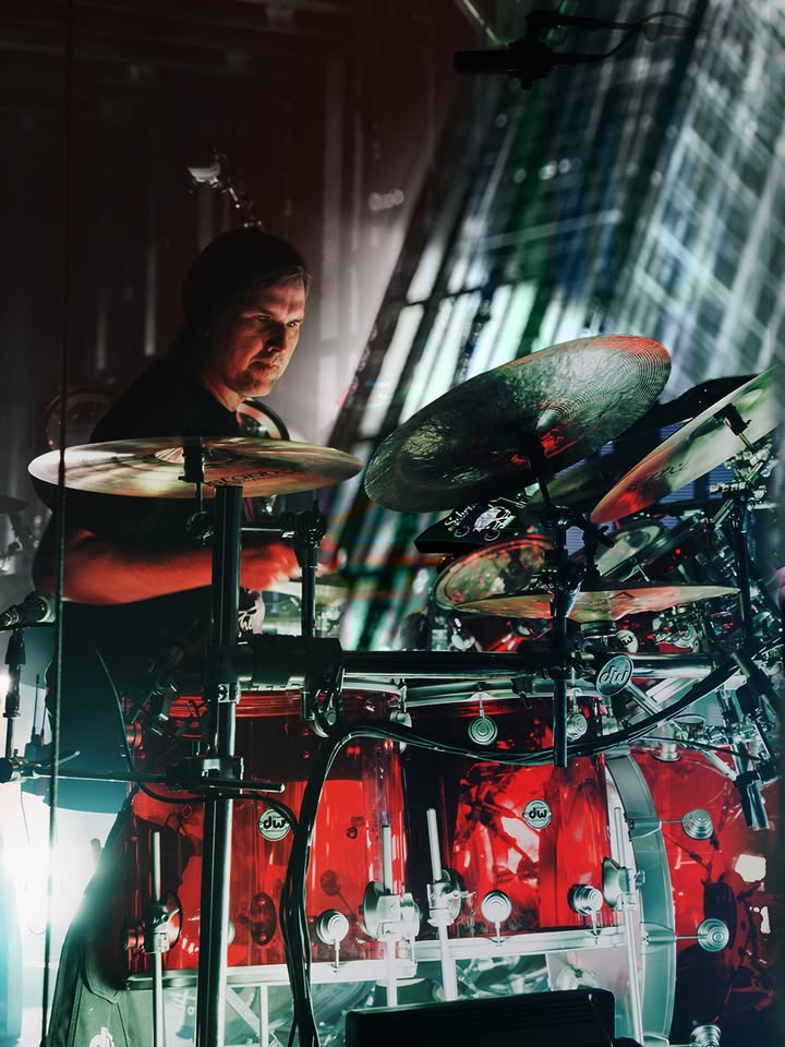 TheOfficialA7X's tweet photo. A wonderful night in Montreal. See you tonight, New York. 

📷: Kortney Ehrhart + Sophie Garrett https://t.co/57GK2CJLJx