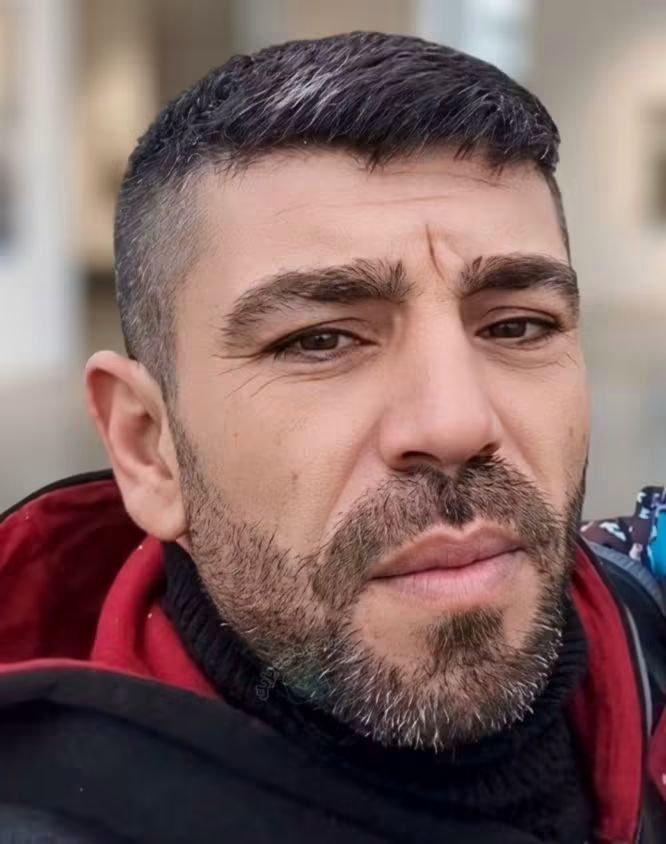 SyrianEagle313's tweet photo. 🚫35 طعنة بجسد الشهيد .... حقد أعمى تجاه الأقليات نراه بجثامين الشهداء ....

الشهيد الشيعي "محي الدين سمرة"  الف رحمة و رحمة يارب 💔💔

#الحرية_لبتول_علوش
#الحرية_لحمزة_الصارم https://t.co/ZxIIm863tv