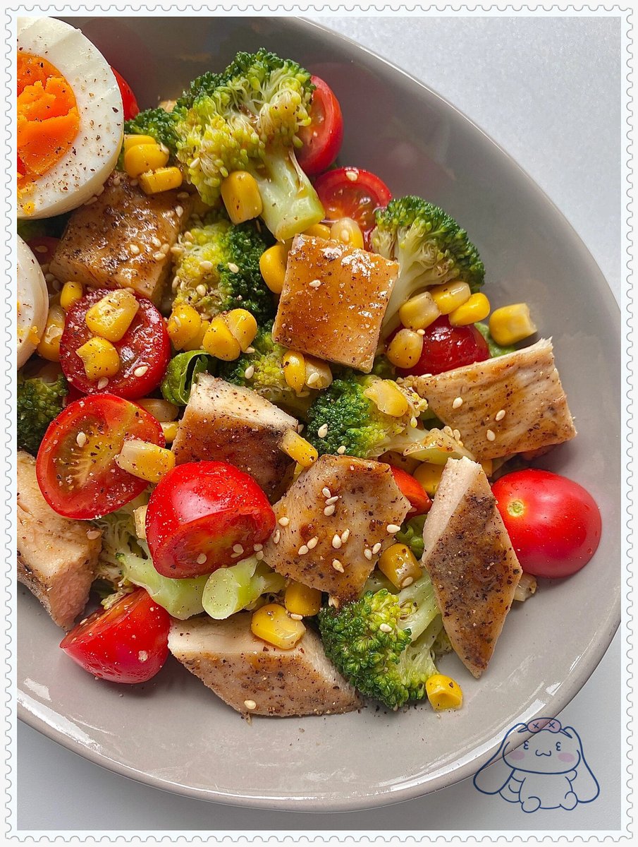 GeraldineHklyp's tweet photo. Craving light and delicious This quick grilled chicken + quinoa bowl with steamed broccoli is the perfect low-cal, high-protein meal for your fat loss journey! Ready in 20 mins, no fancy ingredients. https://t.co/SO36DjzsMx