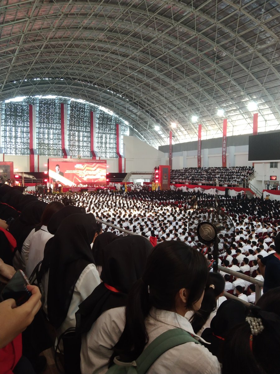joyousza's tweet photo. selamat pagi dari unhas https://t.co/EzLb3zBSPh