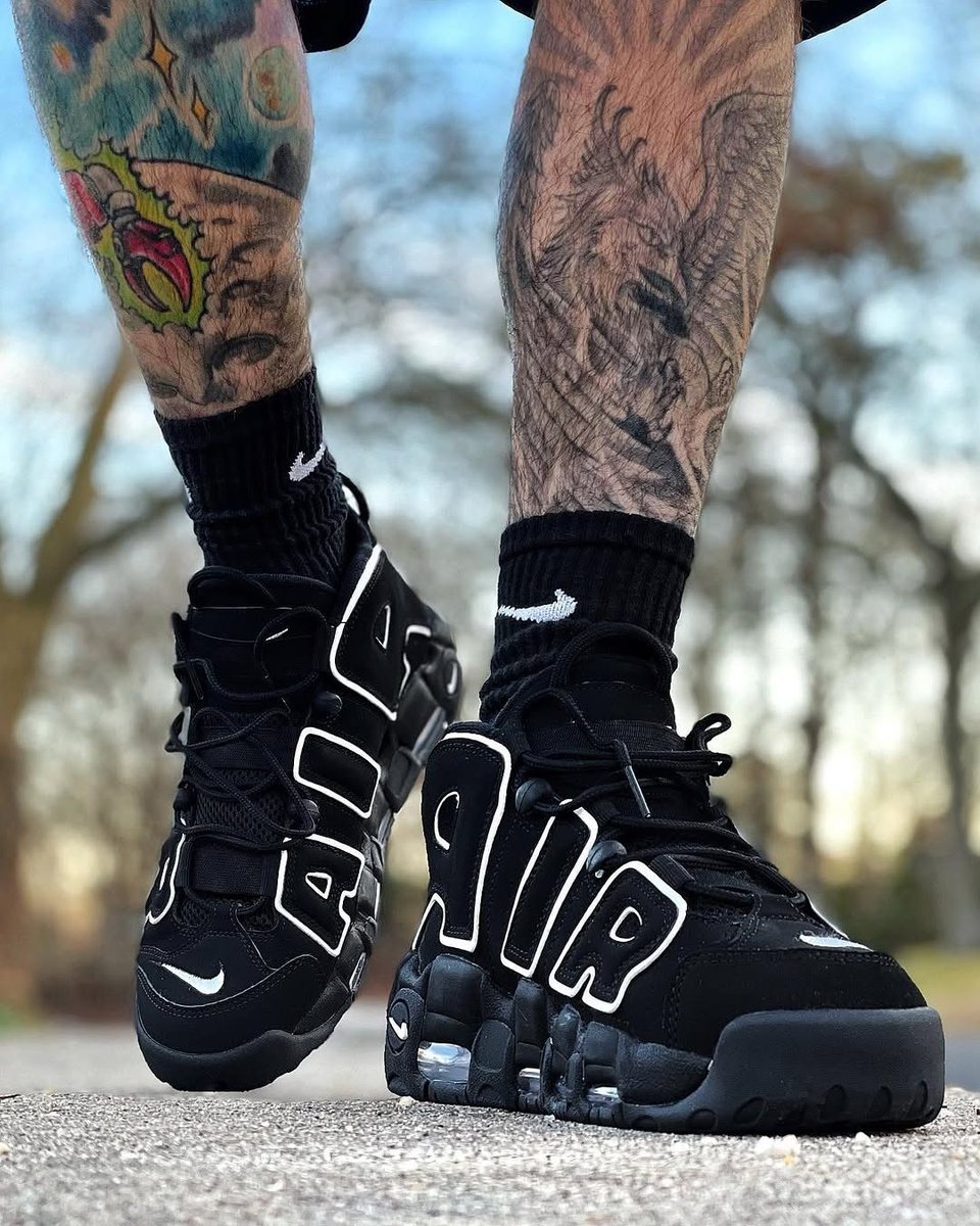 JustFreshKicks's tweet photo. Nike Air More Uptempo OG “Black/White” Returns August 21 🎱 https://t.co/UnFl1iAyuO