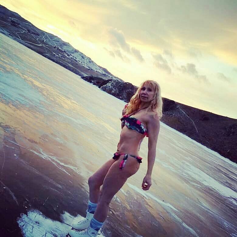 AlexBullfrog's tweet photo. #Russian #milf #sex #blondi #blonde #blondies #tits #legs #hot #mom #russianmilf #russianmom #hotmom https://t.co/YSPurAgcSx