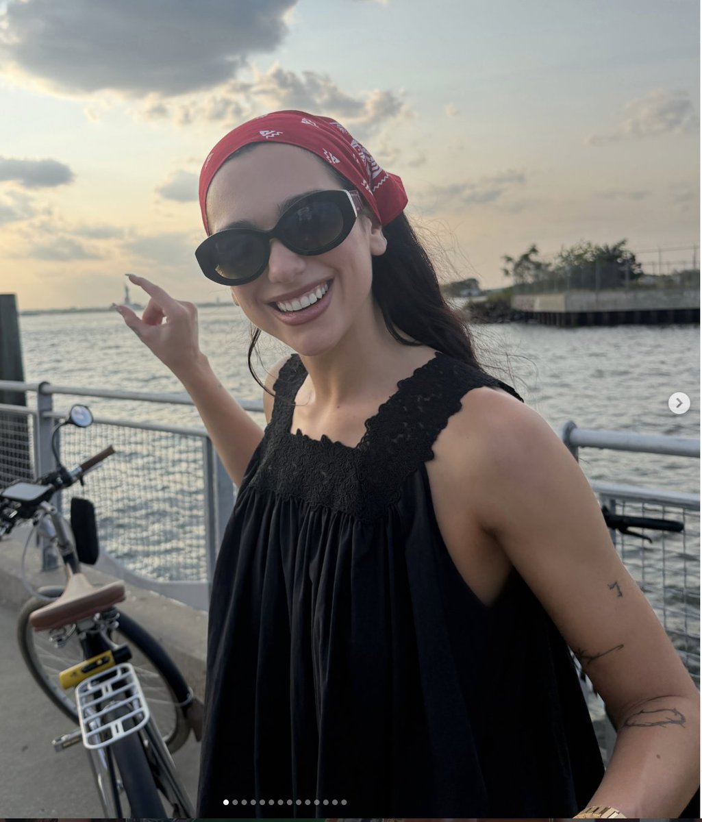 MattZeitlin's tweet photo. citibiking to red hook down columbia street she's just like me fr https://t.co/IbzJJ5wRZd