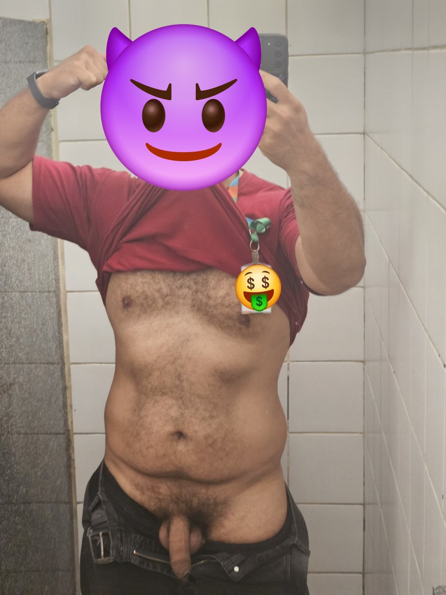 professor18cm's tweet photo. Tava me sentindo um gostoso nesse dia no trabalho. Quer fazer endurecer? https://t.co/dzDMYt1fkF