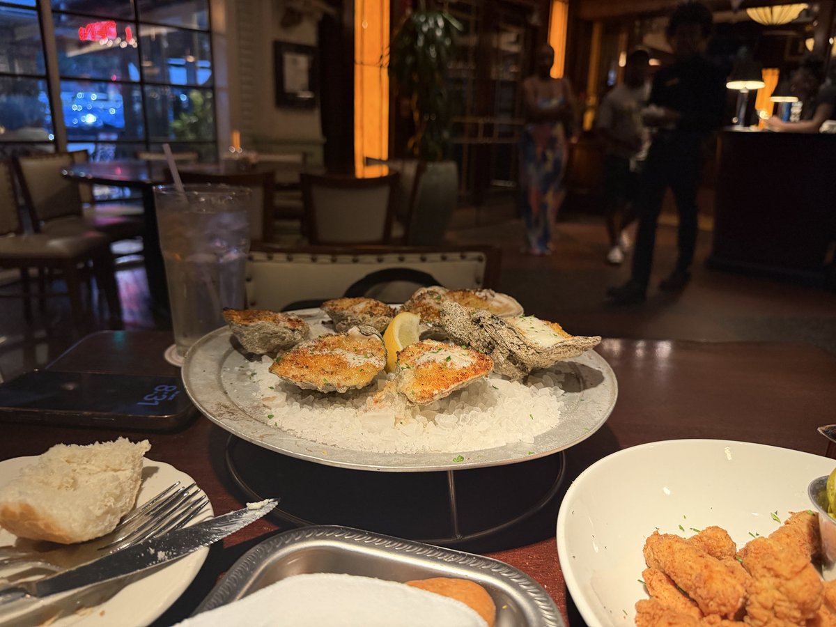 Johnathan_Hawk's tweet photo. I love 💕 helping my clients achieve their real estate goals.  From The Closing Table To The Dinner Table!!!! https://t.co/fVLIitz6WF
