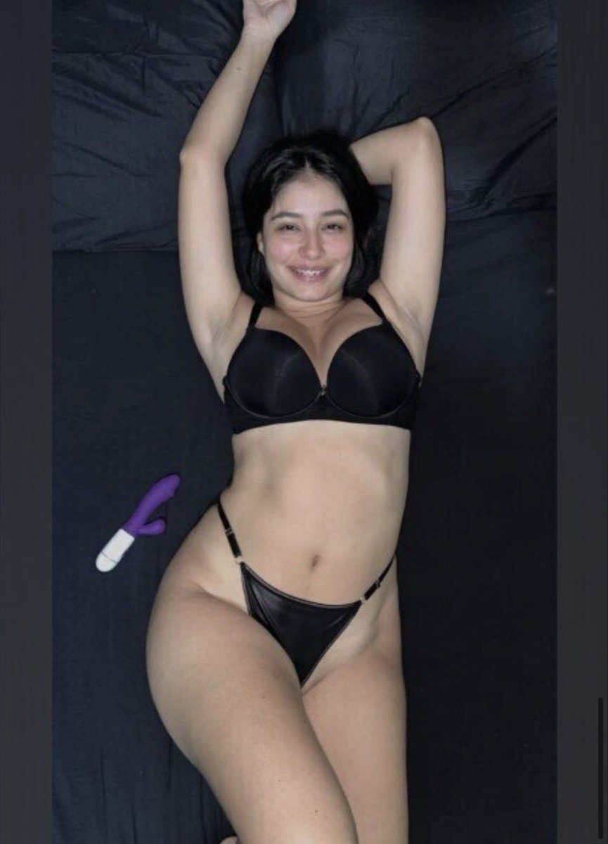 bellasdracula's tweet photo. Follow this free OF slut 😍https://t.co/uEqYR7mnH4 https://t.co/T14FqTMTRI