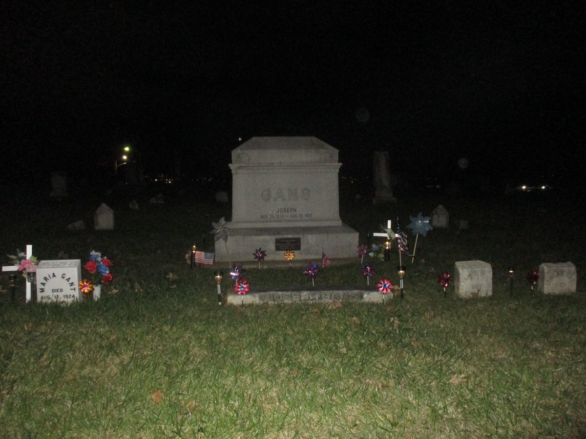 KevinGrace10's tweet photo. Today is the 116th anniversary of the passing of the 1st Black American boxing champion Joe Gans. He passed away from TB at age 35. He still has the longest boxing match on record (Sept 3, 1906) . He is buried in Baltimore #JoeGans @MikeTyson  @WBCBoxing  @IBFUSBAboxing https://t.co/LgOQTQeGpG