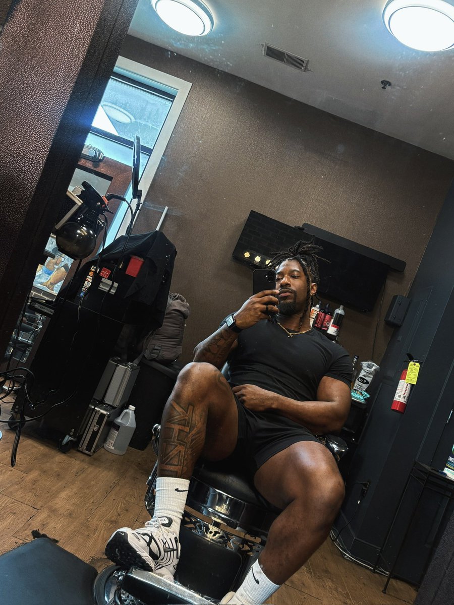 jon_the_barber's tweet photo. Did a thing… the beard is gone👨🏾 https://t.co/RVah7khnWT