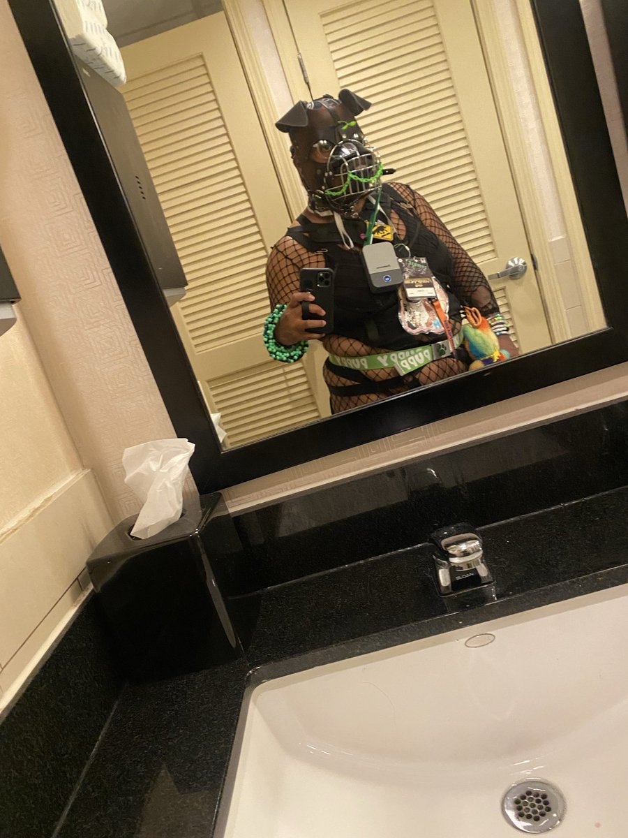 _FeralByte's tweet photo. all my fits at #furrydelphia next 🔜 #megaplex https://t.co/0Qk4PfzzZY