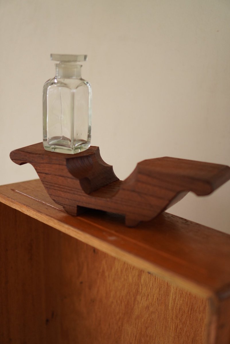 tripinterior's tweet photo. もっと気軽に身近に古道具が選ばれると良いなっと蒸しかえる様な工場でぼんやりと思う。あー暑い。

写真の中で気になるモノがあればお気軽にメッセージ下さい。

#tripinterior 
#白イチ
#家具 
#古道具
#古道具のある暮らし https://t.co/EnXjb3gBiG