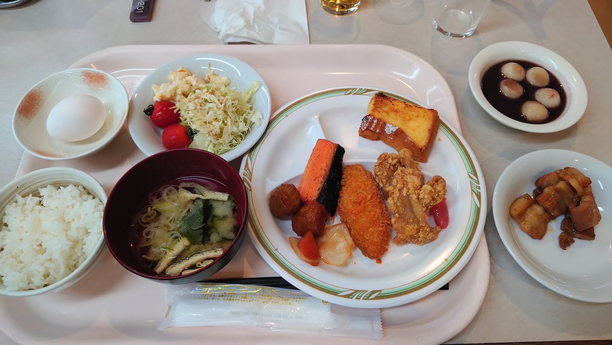 Fish32144542's tweet photo. まあそこそこご機嫌な朝食 https://t.co/8pgNHYT6dq