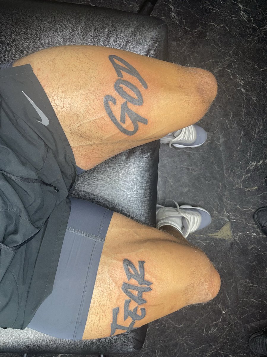 ijwils's tweet photo. such a #tb but i love this tat so much. it hurt so bad tho https://t.co/bx0eLsoADY