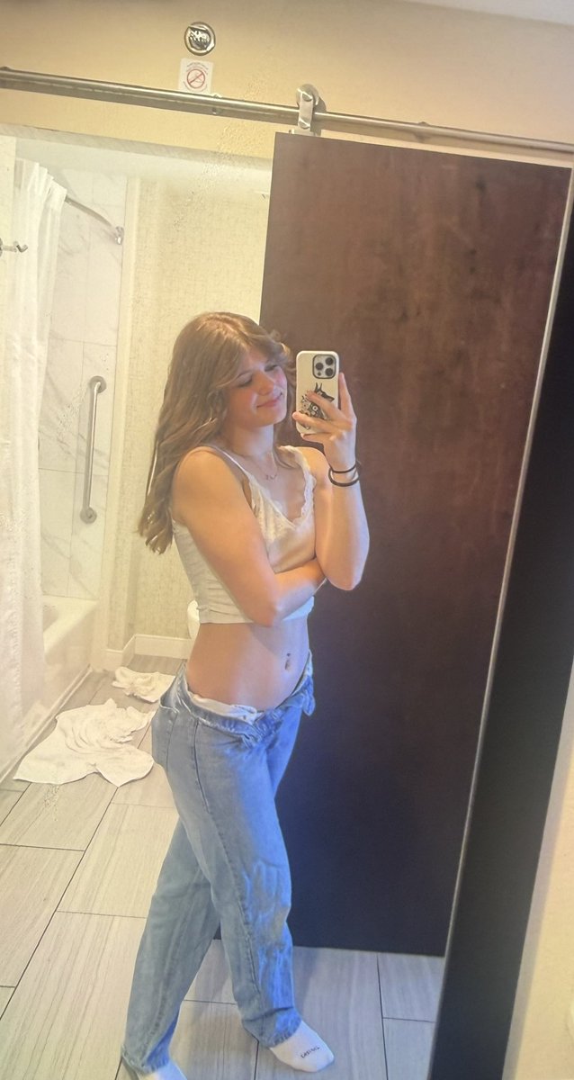 Denowo742's tweet photo. my slut gf 😍 please force everything out of me like the cuck i am https://t.co/jtRxyDnWuV