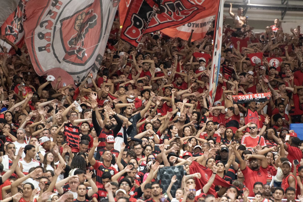 oficial_rrn's tweet photo. Mais um jogo, mais uma festa! 

Superior e soberana!

📸 @delmirojunior https://t.co/5SuHF8ZrUz