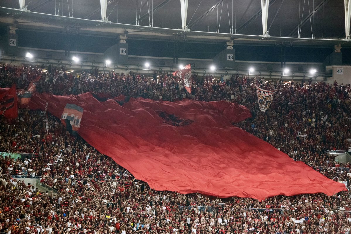 oficial_rrn's tweet photo. Mais um jogo, mais uma festa! 

Superior e soberana!

📸 @delmirojunior https://t.co/5SuHF8ZrUz