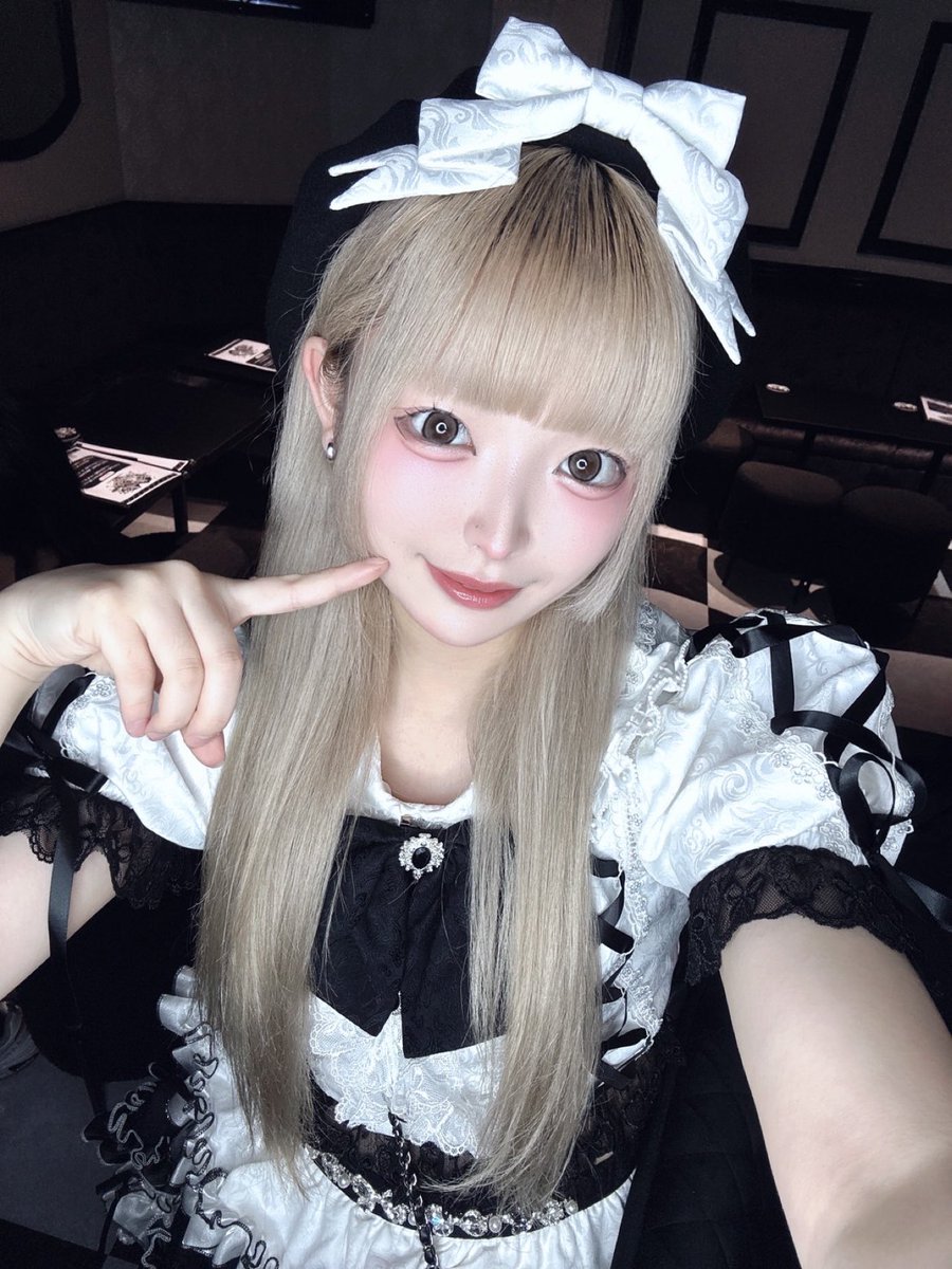 monokuru_otk's tweet photo. 8/11の魔法少女ちゃん🐈‍⬛

🖤ゆか @yuka_monokururu
🖤うに @q0num 　
🖤かぐら @kagura_monokuru
🖤ぜん @zenya_44
🖤ねろ@mkai_0
🖤まる @maru_monokuru
🖤あい @ai_monokuru
🖤にこ @nicosan2525
🖤ゆん　@yun_monokuru
🖤343 @343_monokuru https://t.co/MZz6gfE6rt