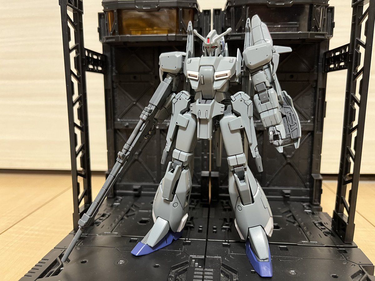 kenichi0701's tweet photo. そ���てHGのZプラスです。やっぱりかっこいい!僕はZガンダムより好きです。背中のウイングはこの向きの方がいいですね。
#ガンプラ #gunpla #Zplus #ゼータ #ハイグレード https://t.co/y550WfOiVE