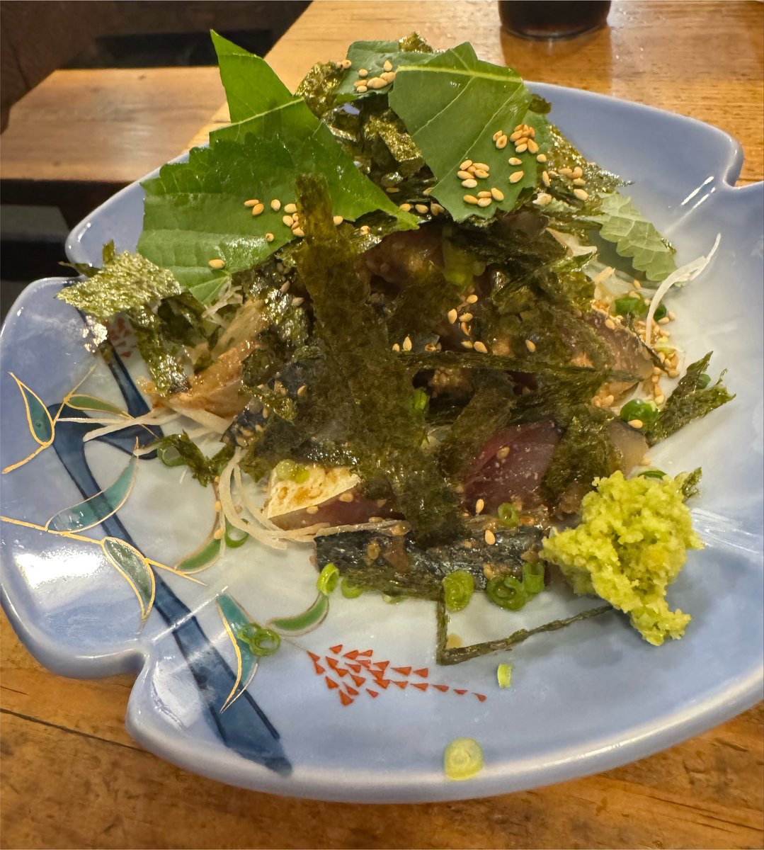 llinca's tweet photo. そういや、数年ぶりに行ったんだけど
店員がめっちゃインバウンドしてた
(料理は最初の方しか撮れてない) https://t.co/Mrj5NaEDth