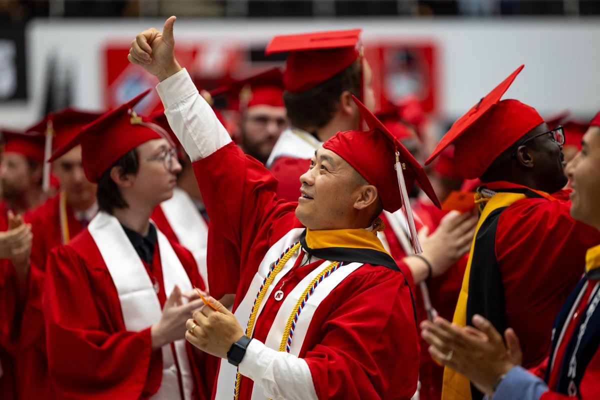 APSUAlumni's tweet photo. Thanks to YOU we raised $23,094,287.91 in FY2026—our second-highest fundraising year in 99 years.

Read more: https://t.co/2kXU2I5pjT

#GovsForLifeExperience | @austinpeay | @PresidentLicari https://t.co/UFxAHsCJsL