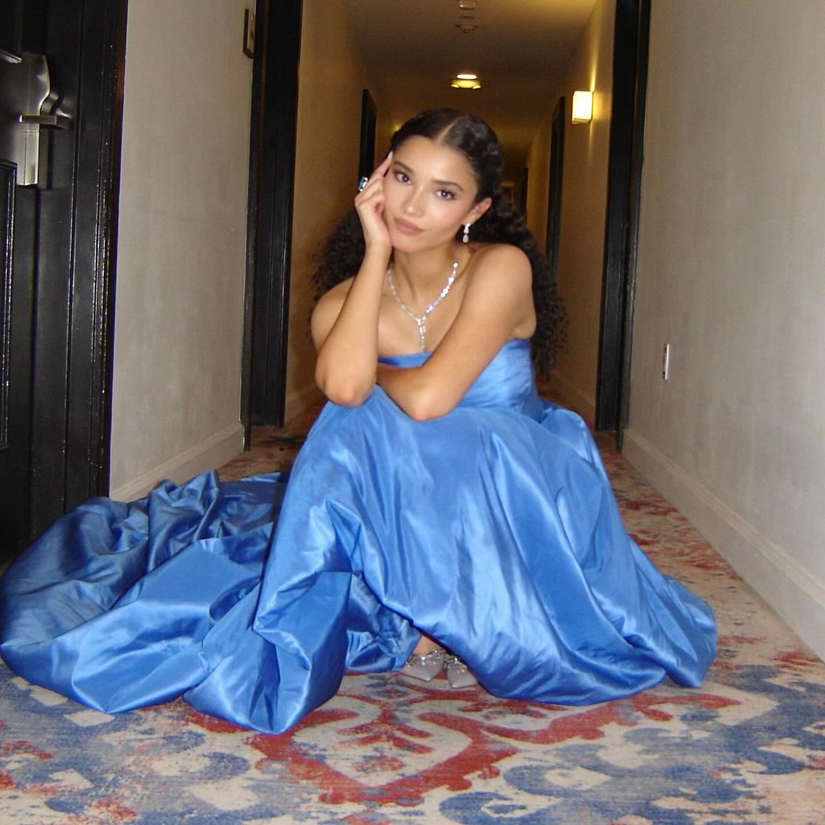 KAIR05SHE's tweet photo. ⠀
⠀⠀⠀⠀୧˙˖🥂ꫂ 𝓢.ob α luz dos obelıscos
⠀⠀⠀⠀todos os poderes encontrαm ✶
⠀⠀⠀⠀seu lugαr᎓ 𝐁αıle dos 𝐈lumınαdos
⠀ https://t.co/IZK1QzV9KE