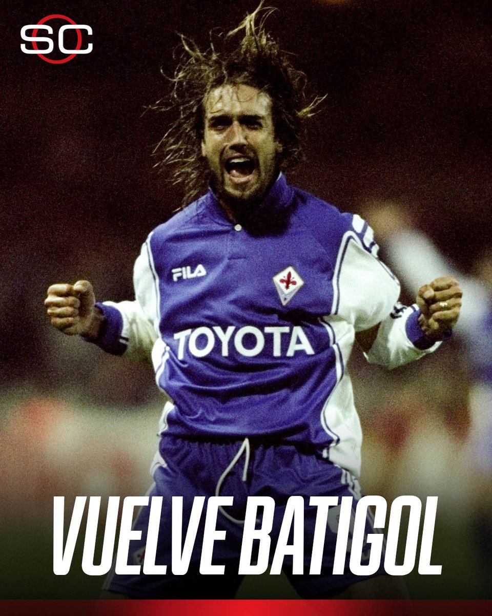SC_ESPN's tweet photo. "UNA VEZ MÁS. BATI. GABRIEL OMAR BATISTUTA REGRESA AL LUGAR DONDE SE CONVIRTIÓ EN LEYENDA". Florentina anunció que el ídolo argentino jugará en el partido que disputarán sus "All Stars" ante Operazione Nostalgia Legends, el próximo 2 de septiembre en el Estadio Artemio Franchi. https://t.co/VIeUNyFR0M
