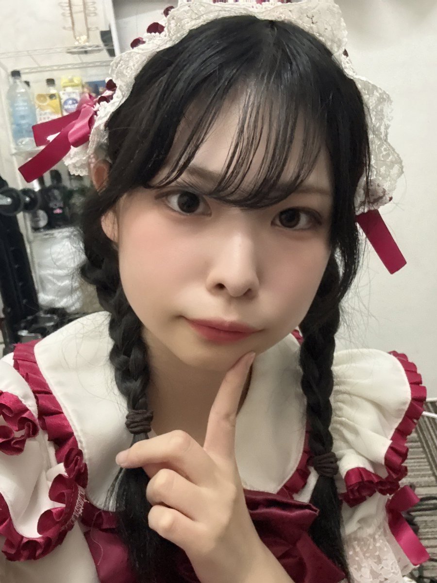 ChaRiotz_Guild's tweet photo. ⚔️本日のキャスト⚔️

🍒てと@teto_ChaRiotz 
🤍きらり@kirari_ChaRiotz 
🍒みゆ@Miyudesu_luv 

ご来店お待ちしております

 #秋葉原 #コンカフェ #メイドカフェ https://t.co/haJiIWDYWL