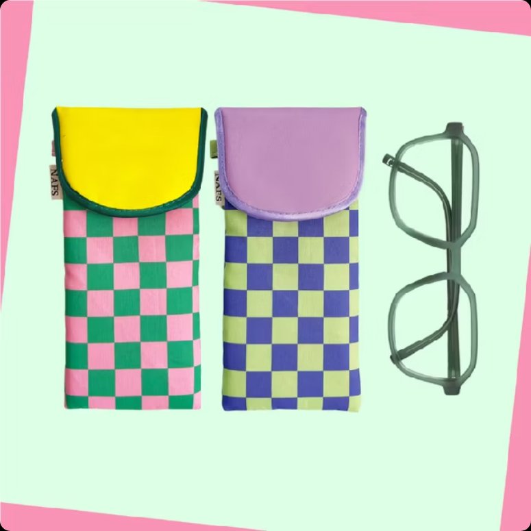 zkdlfr's tweet photo. yang suka barang colorful pasti susah skip yang satu ini 👀🌈

waterproof + compact + cute = pouch yang bakal kepake terus. kacamata juga lebih aman + cuman 50k-an aja🫠

🛒https://t.co/KfV0LLUElh https://t.co/4TqgDj9OeA