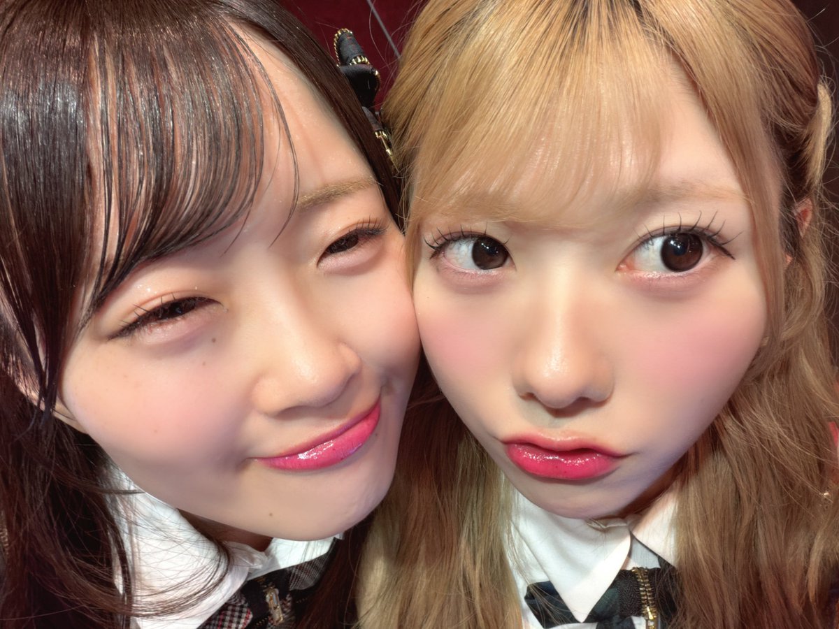 erii_20031027's tweet photo. 大親友お誕生日おめでとう
これからもずっと隣にいさせてね https://t.co/ohpvMfgqpw