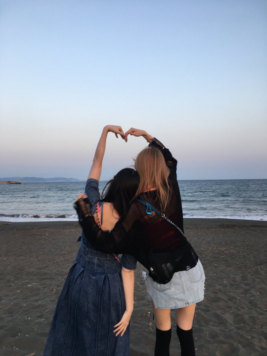 erii_20031027's tweet photo. 大親友お誕生日おめでとう
これからもずっと隣にいさせてね https://t.co/ohpvMfgqpw