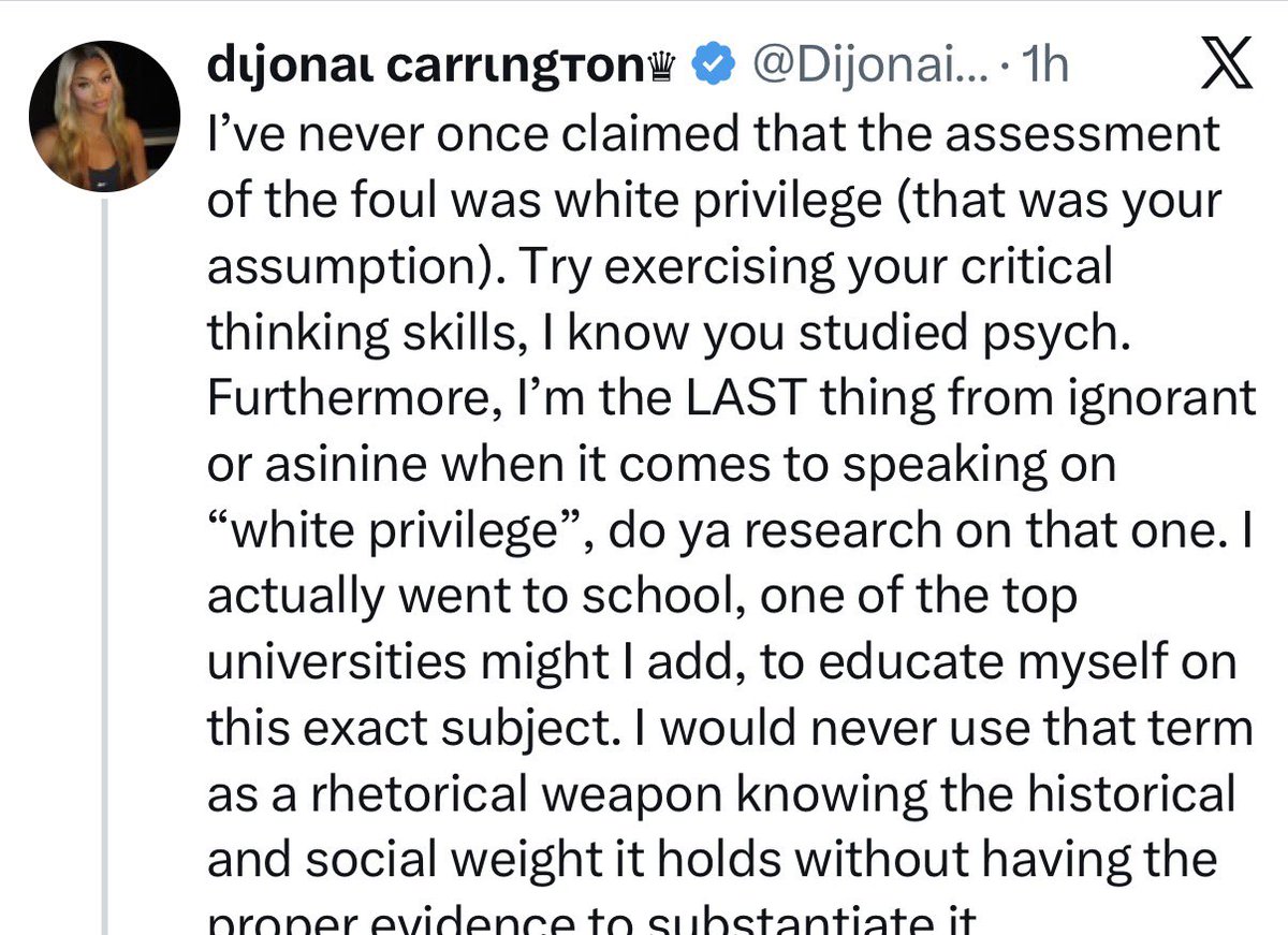 Kendostart3's tweet photo. Sandy almost cried while explaining that her comment about species wasn't racist. She apologized on X and live, but still got suspended regardless. Meanwhile, here goes DiJonai after tagging the Indy handle on thread and calling them white privileged 👇
Smelling double standards https://t.co/NyHksemhYy