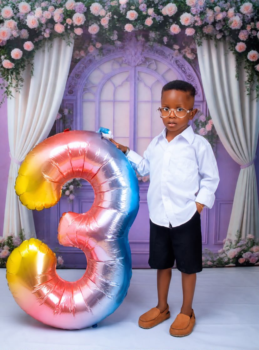 DADDYIFY700's tweet photo. You'll always be my little one. Wishing you the most wonderful birthday Son ❤️🎉 🎁 https://t.co/WB8OqB1lTO