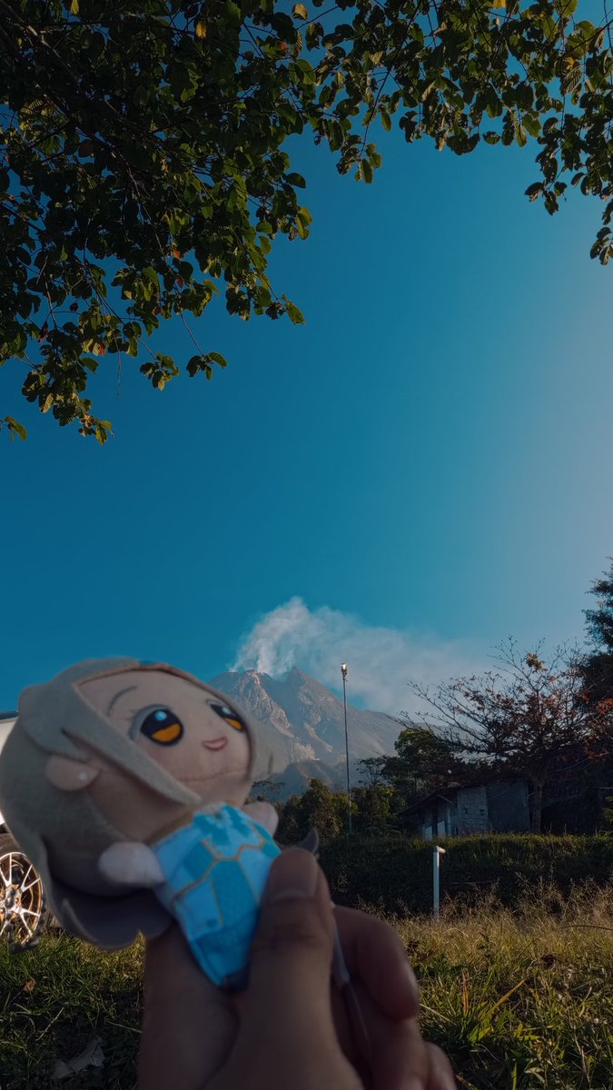 velocremax's tweet photo. Mt Merapi https://t.co/9a3m6N19wL