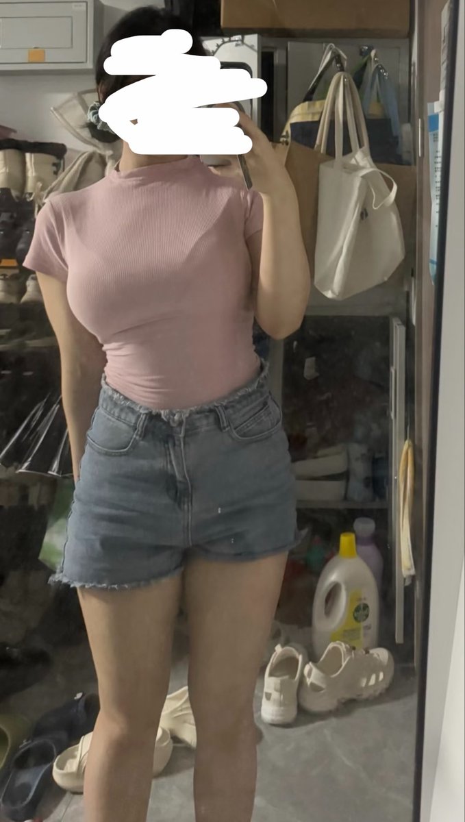 aspaaay's tweet photo. 一些ootd https://t.co/kCt5oQabhA