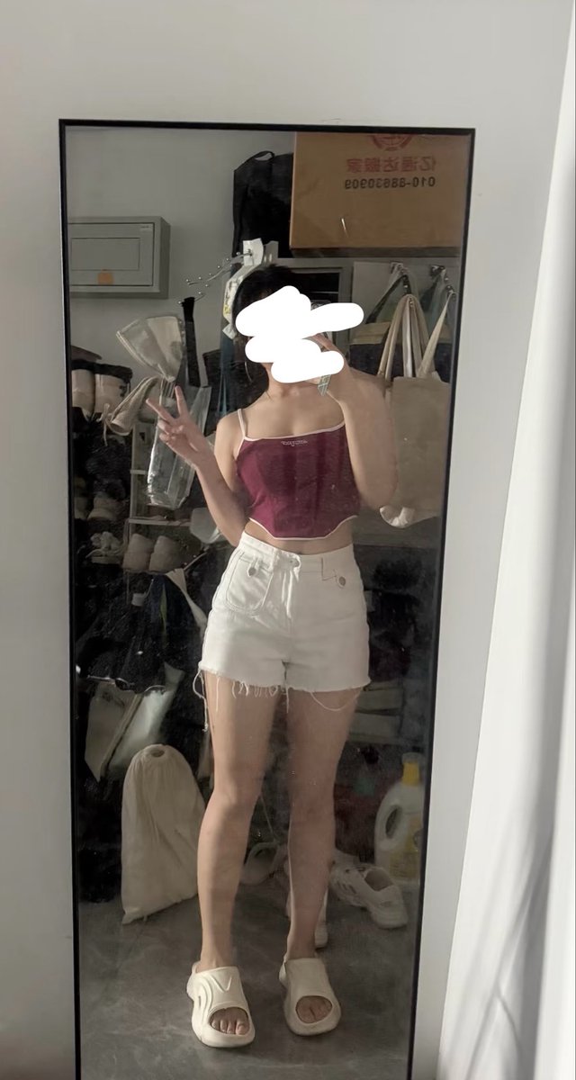 aspaaay's tweet photo. 一些ootd https://t.co/kCt5oQabhA