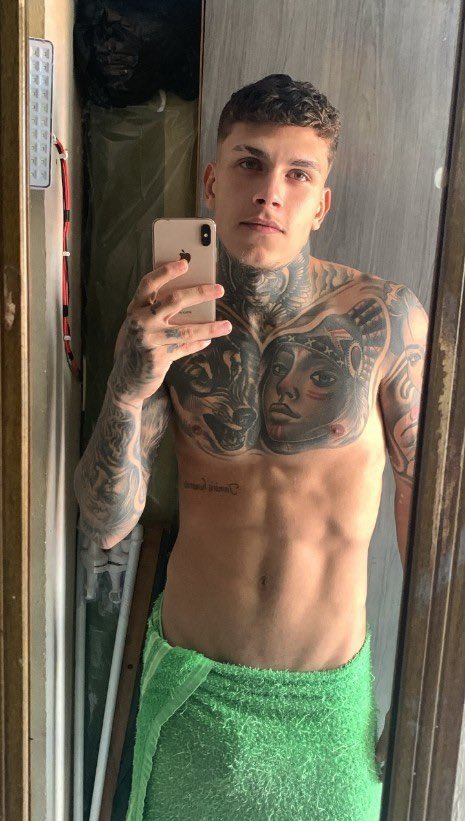 PVideos25's tweet photo. Simplesmente Junior Honorato. 😱🤪

Dm tem mais! https://t.co/uoVnt6c63Z