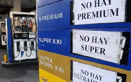 IngenieroCAB's tweet photo. No sólo no podías comprar dólares libremente... tmapoco podías comprar azucar, harina, yerba, aceite, nafta.

Sigo LA PUTA QUE TE PARIÓ? Cínica del orto. https://t.co/ZQn4XiESUp