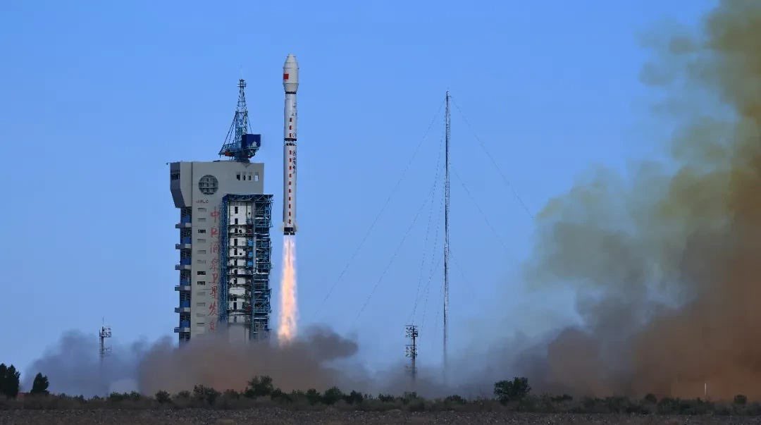 ReysonLizardo's tweet photo. Del 29 de junio al 5 de julio 2026 hubo 7 misiones: China con Haiyang 2E (medioambiente), SpaceSail Polar G13 y G14 (comms); SpaceX con Starlink Grp 17-46 y 10-50 (comms); ULA con LA-08 (comms); Northrop Grumman con Swift Boost Mission (extensión de misión) #SpaceNews https://t.co/Vigx6kaCWg