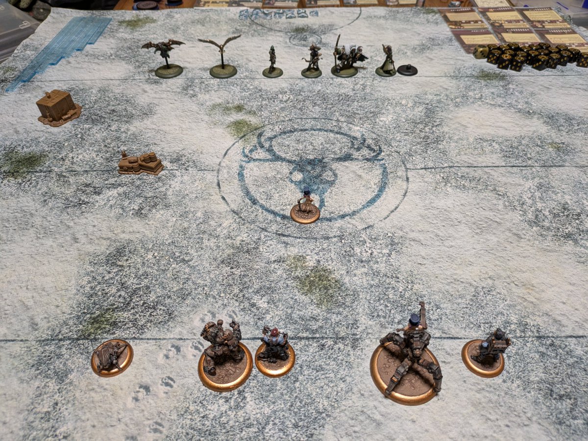 MikageWH's tweet photo. 1試合目
エンジニア対ファルコナー
#guildball
#ギルドボール https://t.co/5ymTQfC40q